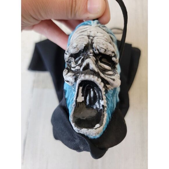 vintage ghost zombie man mini hanging prop Halloween scary - Picture 4 of 9